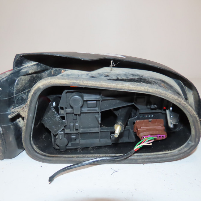 Feu arrière droit occasion  Citroën SAXO (S0, S1) 1.1 x, sx (1996-2003) 5 portes   6351L8  2