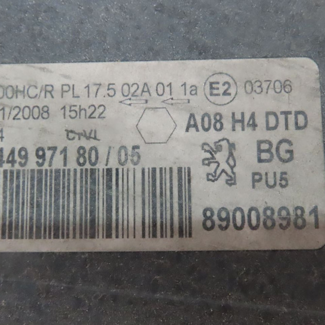 Phare droit occasion  Peugeot 1007 (KM_) 1.4 hdi (2005)   620649  2