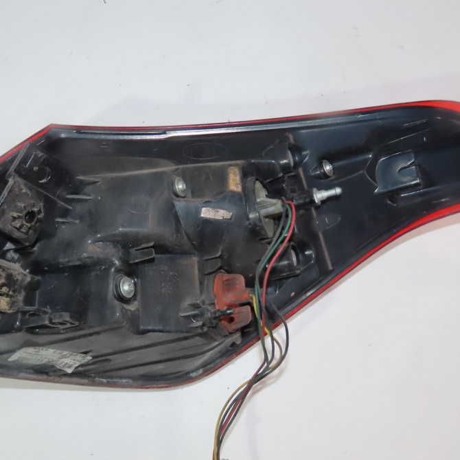 Feu arrière gauche occasion  Hyundai I20 ACTIVE (IB, GB) 1.0 t-gdi (2015)   92401C8200  2