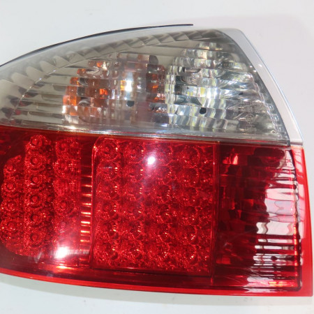 Feu arrière gauche occasion  Audi A4 B6 (8E2) 1.9 tdi (2000-2004)   8E5945217 