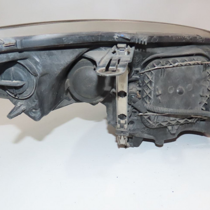 Phare gauche occasion  Renault MEGANE III 3/5 portes (BZ0/1_, B3_) 1.4 tce (bz0f, bz1v) (2009)   260609764R  2