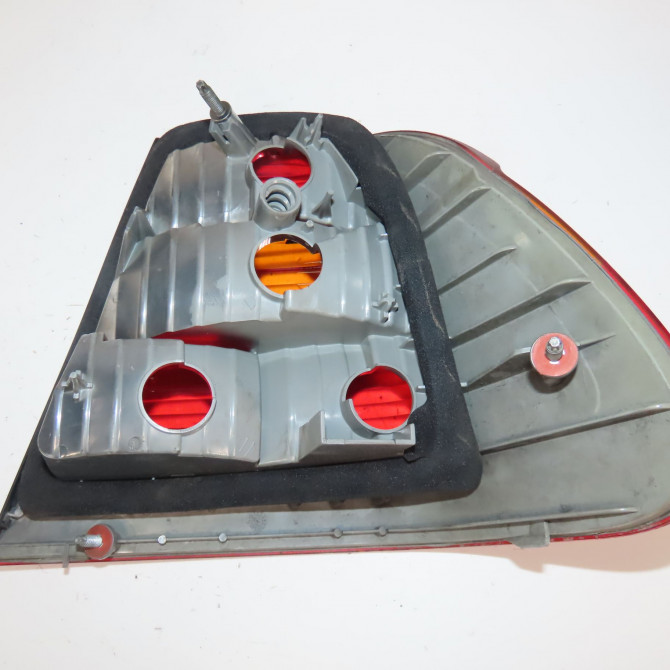 Feu arrière gauche occasion  B.M.W. SERIE 3 IV Phase 2 09-2001->03-2005   63216946533  2