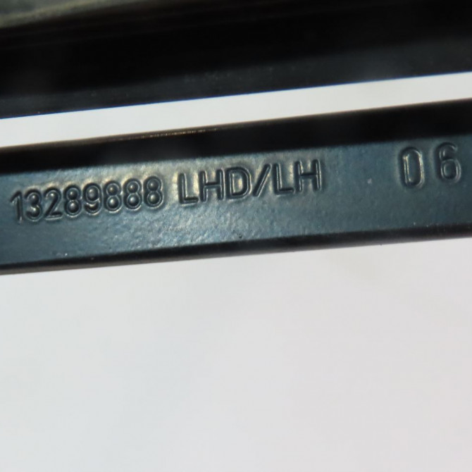 Bras essuie-glace avant gauche occasion  Opel ASTRA J (P10) 1.7 cdti (68) (2009-2015)   13289888  2