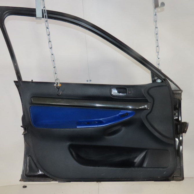 Porte avant gauche occasion  Audi A4 B5 Avant (8D5) S4 quattro (1997-2001)   8D0831051C  2