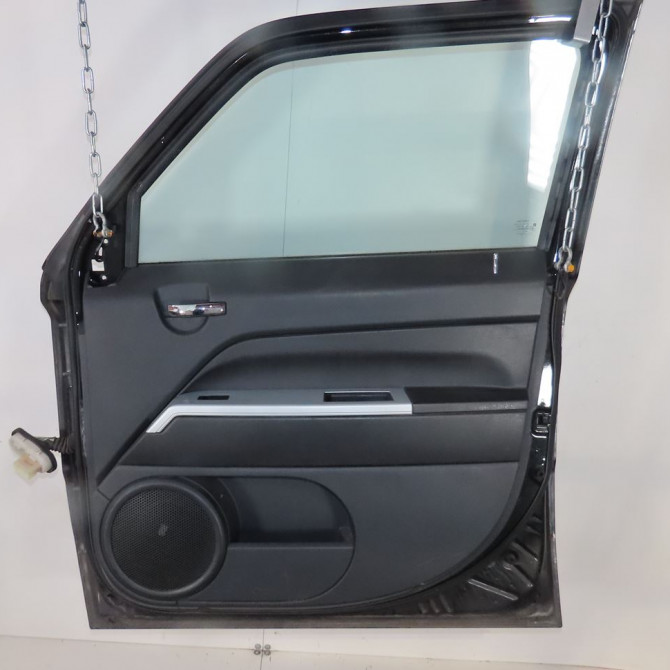 Porte avant droite occasion  Jeep PATRIOT (MK74) 2.0 crd 4x4 (2007-2017)   05067706AI  2