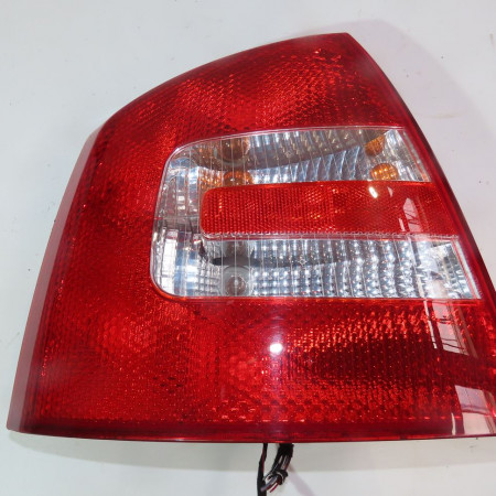 Feu arrière gauche occasion  Skoda OCTAVIA II (1Z3) 1.9 tdi (2004-2010)   1Z5945111A 