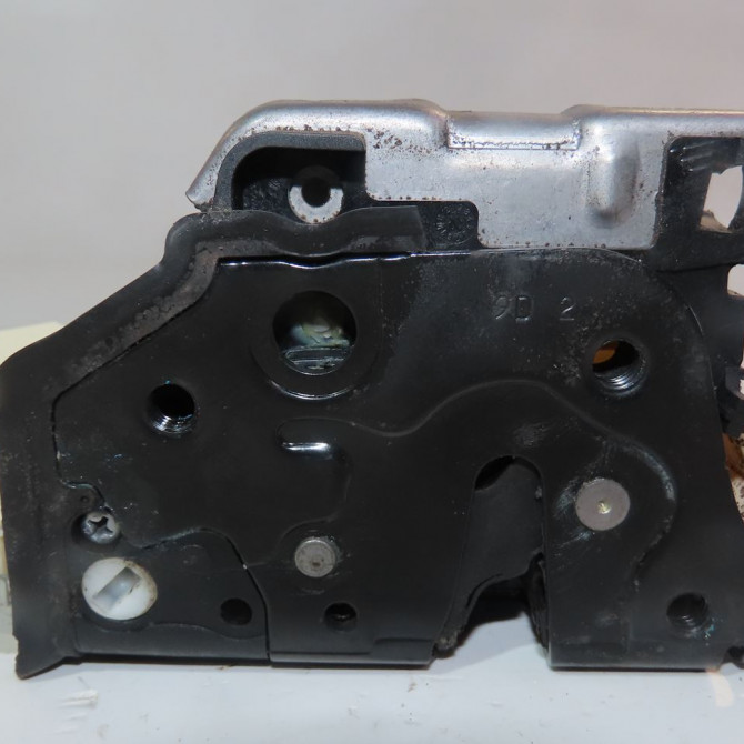 Serrure porte avd occasion  Audi Q7 (4LB) 3.0 tdi quattro (2006-2008)   8J1837015E  1