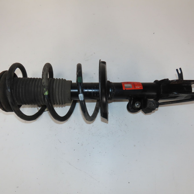 Amortisseur avant droit occasion  Hyundai Ix20 (JC) 1.4 crdi (2010-2019)   546601K100  1