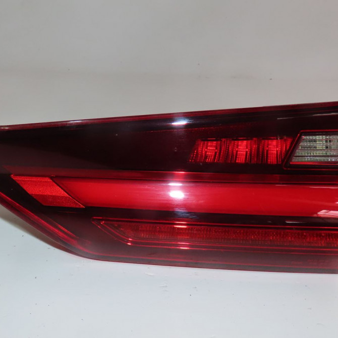 Feu arrière intérieur droit occasion  Bmw 1 (F40) 118 i (2019) 5 portes   63217450652  1