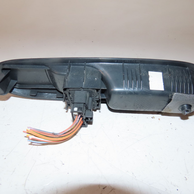 Commande lève-glace porte avant gauche occasion  Renault CLIO II (BB_, CB_) 1.5 dci (b/cb07) (2001-2009) 3 portes   8200060045  3