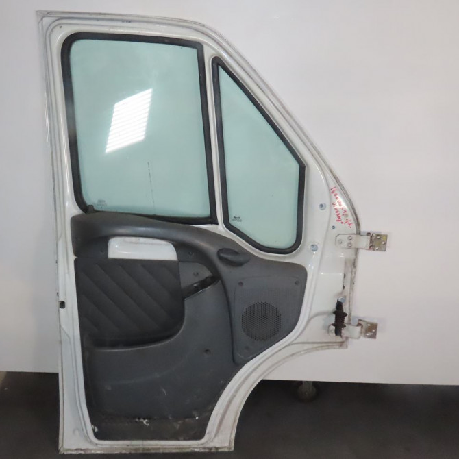 Porte avant gauche occasion  Peugeot BOXER Camionnette (244) 2.0 hdi (2002-2006)   9002Y3  2