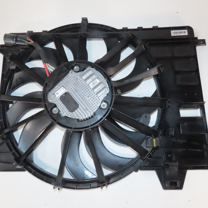 Moteur ventilateur radiateur occasion  Land rover RANGE ROVER EVOQUE (L538) 2.0 d 4x4 (2015-2019)   LR099669  3