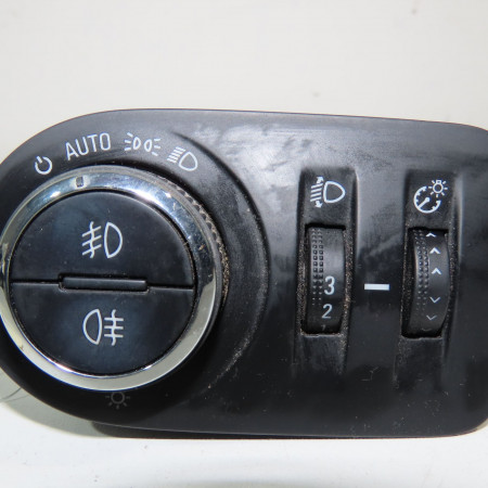 Interrupteur commande de phares occasion  Opel MERIVA B Monospace (S10) 1.7 cdti (75) (2010-2017)   13294817 