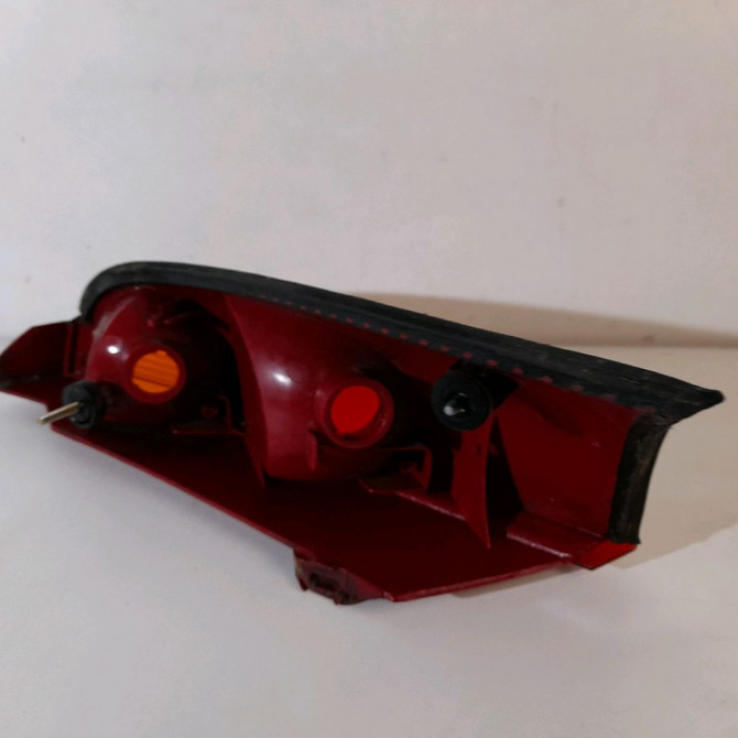 Feu arrière droit occasion  Ford FOCUS I (DAW, DBW) 1.6 16v (1998-2004)   1214226  2