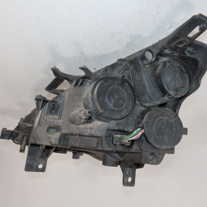 Phare droit occasion  Peugeot PARTNER TEPEE 1.6 hdi 16v (2008) 5 portes   9682829280  3
