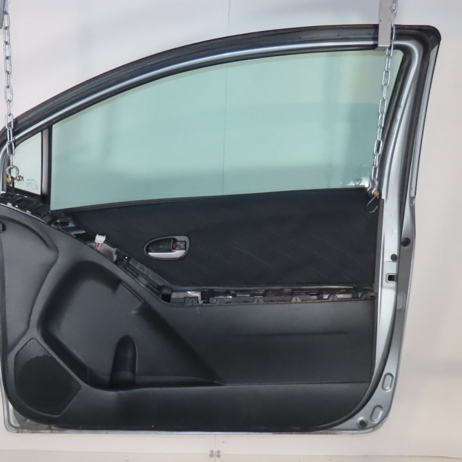 Porte avant droite occasion  Toyota YARIS (_P9_) 1.4 d-4d (nlp90_) (2005-2012)   670010D180  2