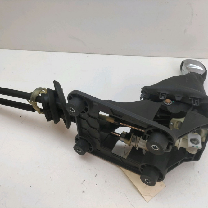 Levier de vitesses occasion  Citroën C4 CACTUS 1.2 vti 82 (2014) 5 portes   9808161480  5