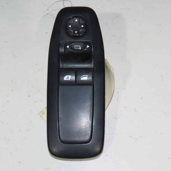 Commande lève-glace porte avant gauche occasion  Peugeot 2008 I (CU_) 1.2 vti (2013-2018)   96751127ZD  1