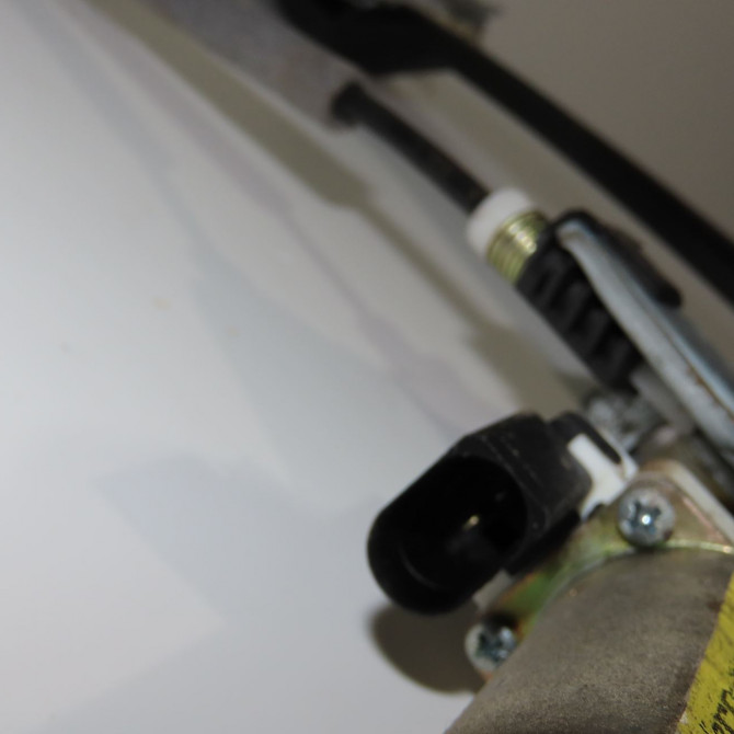 Mecanisme + moteur lève-glace avant droit occasion  Ford FOCUS I (DAW, DBW) 1.8 tdci (2001-2004)   1331612  3