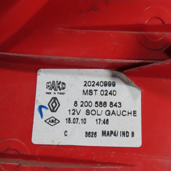 Feu arrière gauche occasion  Renault CLIO III Grandtour (KR0/1_) 1.5 dci (kr0f) (2007-2012) 5 portes   8200586843  2