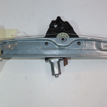 Mecanisme + moteur lève-glace avant droit occasion  Dacia JOGGER 1.0 tce 100 eco-g (rkmt) (2022)   807203930R 