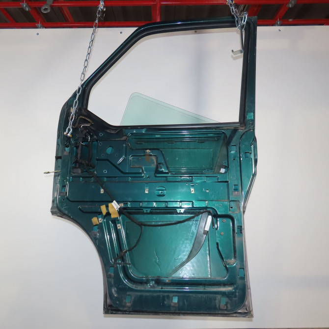 Porte avant droite occasion  Volkswagen vw TRANSPORTER IV Autobus/Autocar (70B, 70C, 7DB, 7DK, 70J, 70K 2.4 d (1990-1998)   7D0831056C  3
