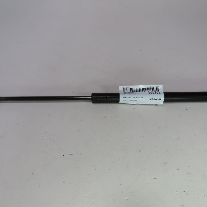 Verin droit hayon occasion  Volkswagen vw POLO III (6N1) 60 1.4 (1995-1999)   6N0827550A  1