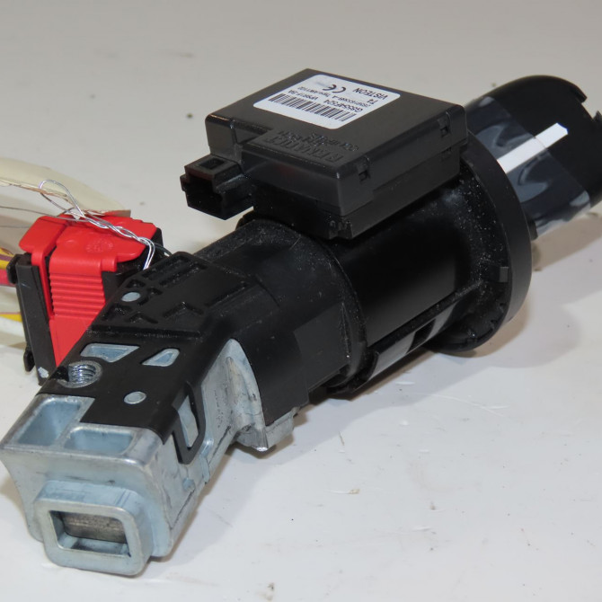 Antivol de direction occasion  Dacia SANDERO II 1.0 sce 75 (b8jc, b8jd) (2016)   487004438R  3