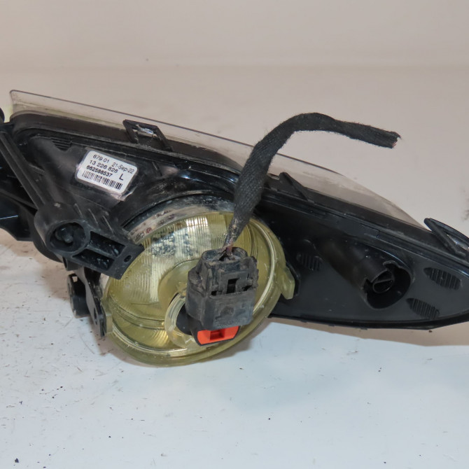 Phare antibrouillard avant gauche occasion  Opel INSIGNIA A (G09) 2.0 cdti (68) (2008-2017)   13226828  3