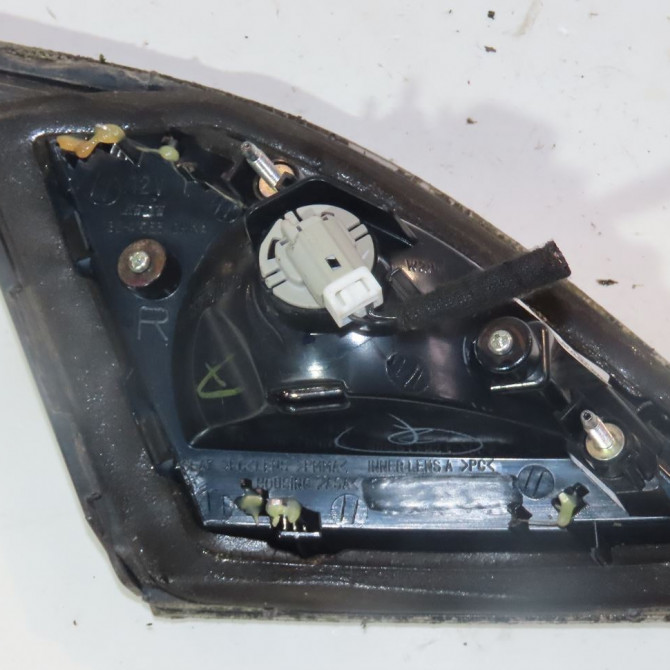 Feu arrière intérieur droit occasion  Mazda 6 Hatchback (GH) 2.2 d (gh10) (2010-2012)   GDK251150D  2