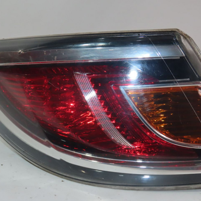 Feu arrière gauche occasion  Mazda 6 Hatchback (GH) 2.2 d (gh10) (2010-2012)   GDK251160D  1