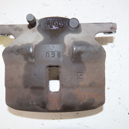 Etrier de frein avant droit occasion  Nissan QASHQAI / QASHQAI +2 I (J10, NJ10, JJ10E) 1.5 dci (2010-2013)   41001JD00A 