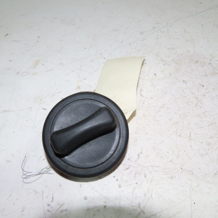 Bouchon reservoir a carburant occasion  Mercedes-benz CLASSE A (W169) A 200 cdi (169.008, 169.308) (2004-2012) 5 portes   220470060528 
