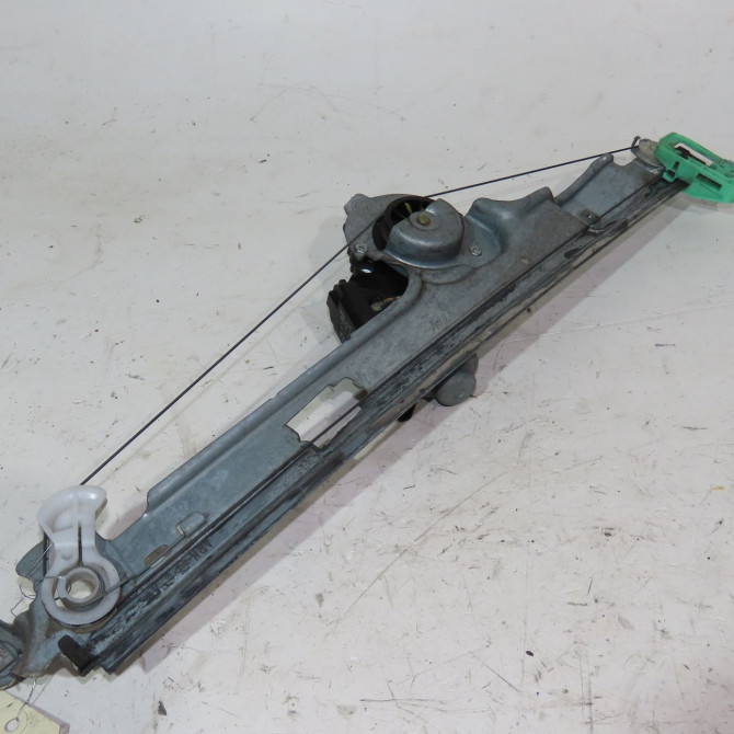 Mecanisme+moteur leve-glace avg occasion  Renault SCÉNIC II (JM0/1_) 1.5 dci (jm1e, jm16) (2005-2008) 5 portes   8201010937  4