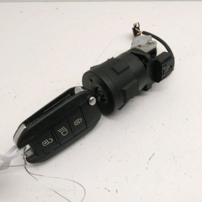 Antivol de direction occasion  Peugeot 208 I (CA_, CC_) 1.6 hdi (2012) 5 portes   1608682880  1