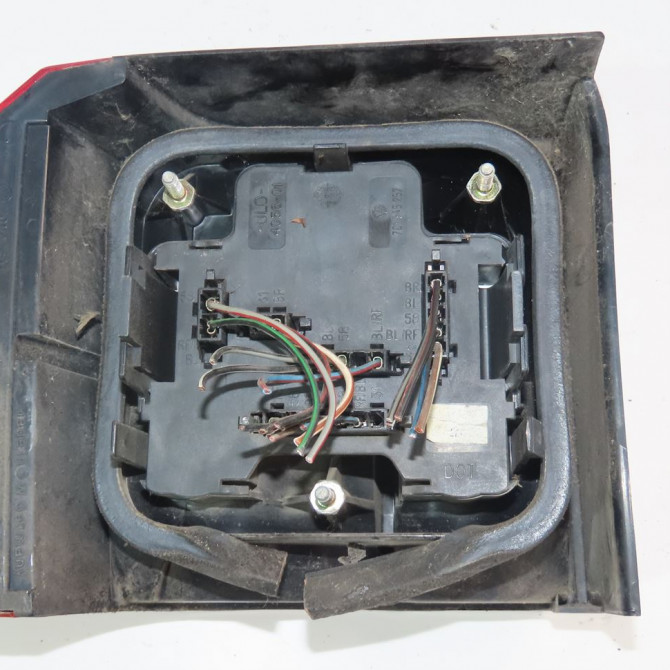 Feu arrière droit occasion  Volkswagen vw TRANSPORTER IV Autobus/Autocar (70B, 70C, 7DB, 7DK, 70J, 70K 2.5 tdi (1995-2003)   70194509601C  2