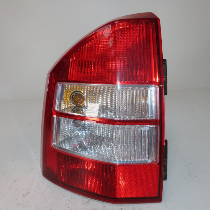 Feu arrière gauche occasion  Jeep COMPASS (MK49) 2.0 crd 4x4 (2006)   05303883AG  1