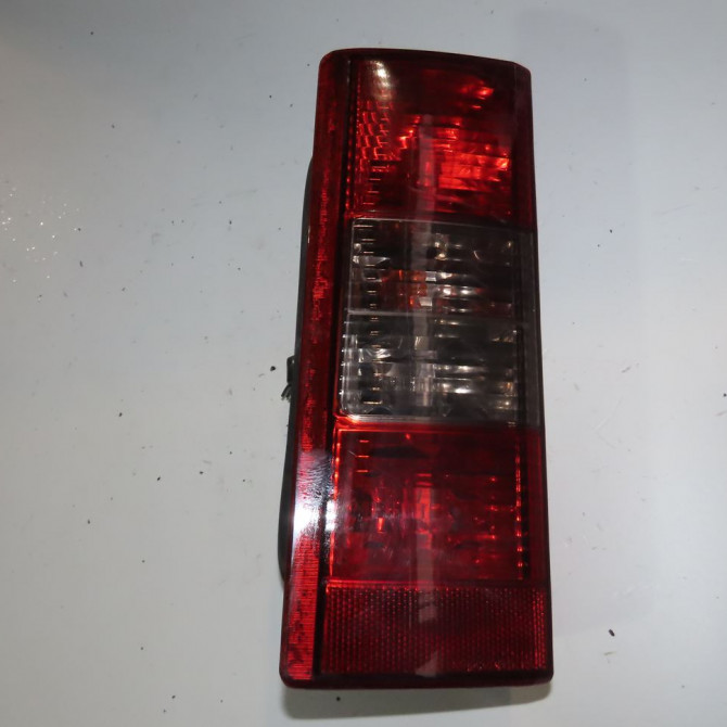 Feu arrière gauche occasion  Opel COMBO Camionnette/Monospace 1.3 cdti 16v (2005-2012)   9199760  1