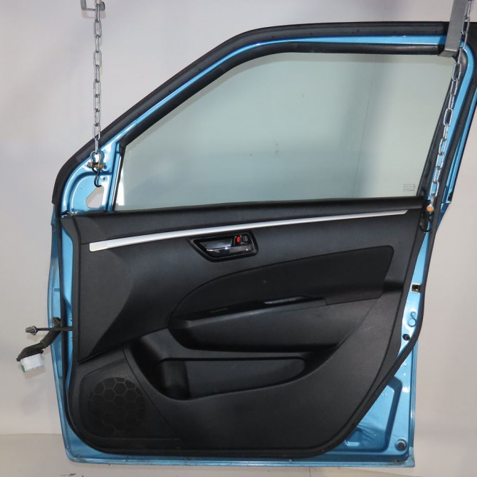 Porte avant droite occasion  Suzuki SWIFT IV (FZ, NZ) 1.2 (azh 412) (2010)   6800168L00  2