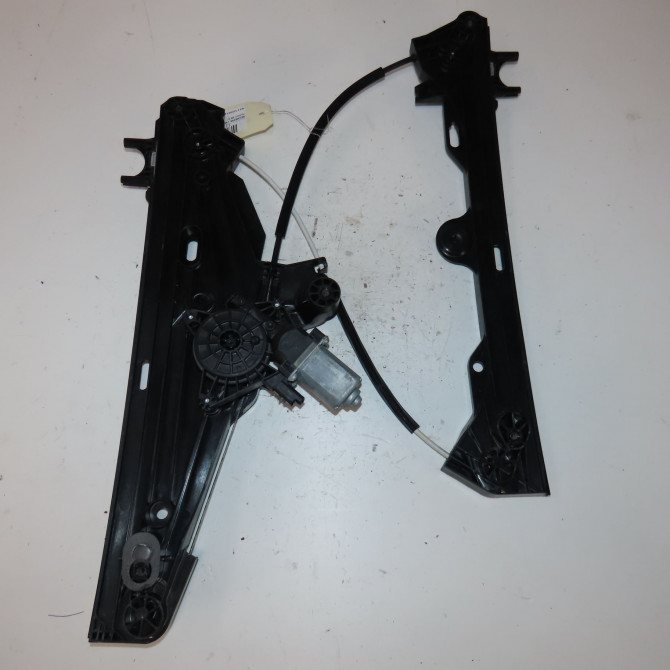 Mecanisme + moteur lève-glace avant droit occasion  Peugeot 308 III (FB_, FH_, FP_, F3_) Puretech 130 (fphnsl, fphnst) (2021)   9830815180  3