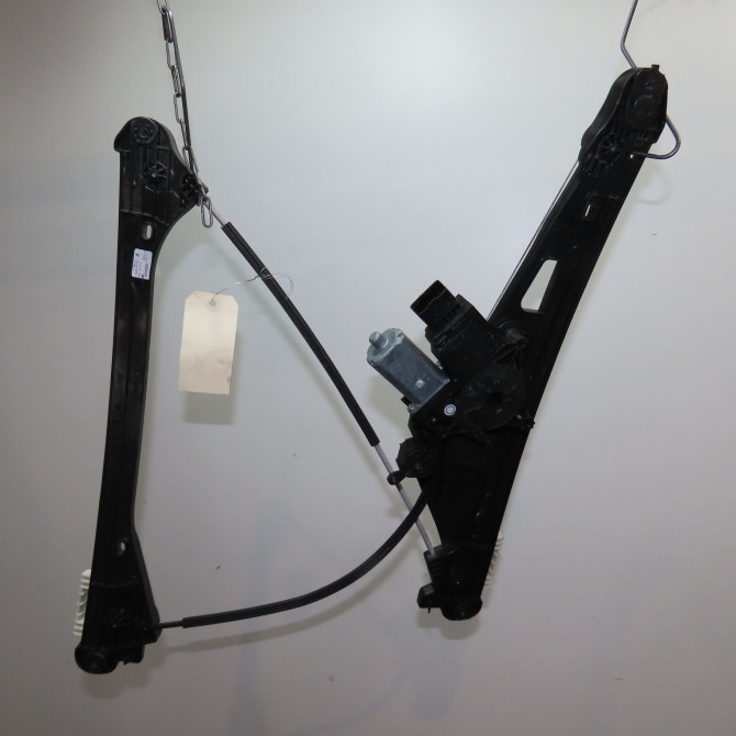 Mecanisme + moteur lève-glace avant droit occasion  Peugeot 3008 SUV (MC_, MR_, MJ_, M4_) 1.5 bluehdi 130 (2018) 5 portes   9840196880  1