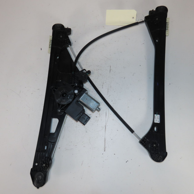 Mecanisme + moteur lève-glace avant droit occasion  Peugeot 5008 II (MC_, MJ_, MR_, M4_) 1.5 bluehdi 130 (mcyhzj, mcyhzr, mcyhzx) (2018)   9840196880  2