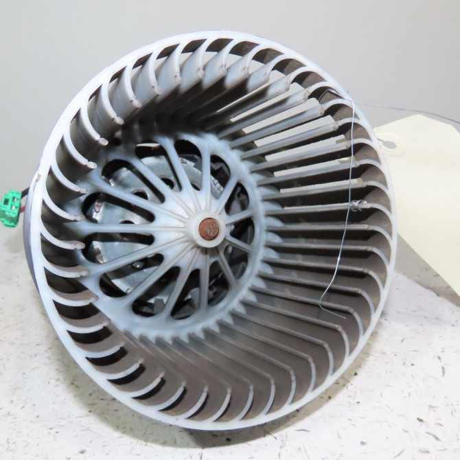 Moteur ventilateur chauffage occasion  Peugeot 308 II (LB_, LP_, LW_, LH_, L3_) 1.6 hdi (2013-2021)   1610497180  1