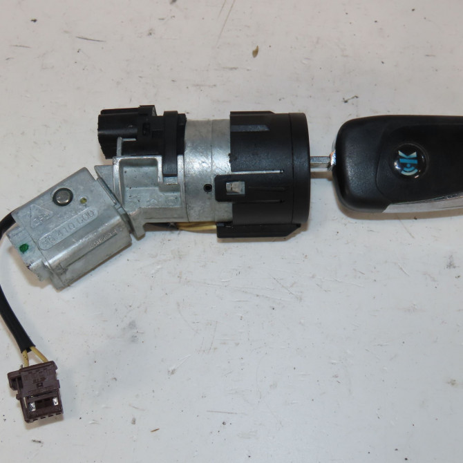 Antivol de direction occasion  Peugeot 3008 Monospace (0U_) 1.6 hdi (2009-2016) 5 portes   4162XT  1