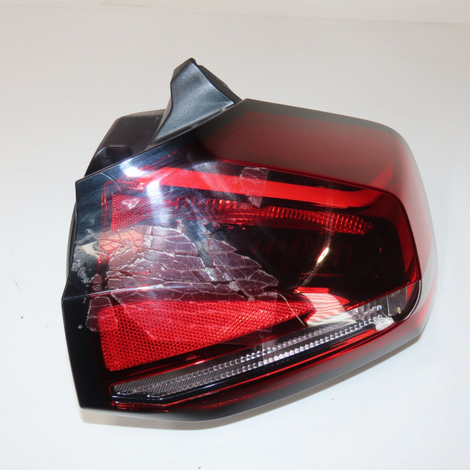 Feu arrière droit occasion  Citroën C4 III (BA_, BB_, BC_) 1.2 puretech 155 (bahnnb, bahnjd) (2021)   9831100080  1