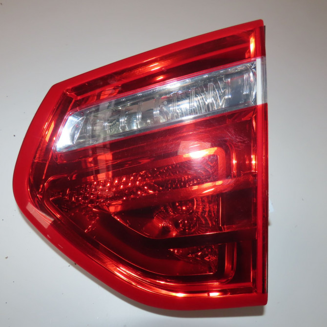 Feu arrière intérieur droit occasion  Citroën C4 PICASSO I Monospace (UD_) 1.6 hdi (2007-2013) 5 portes   6351CC  1