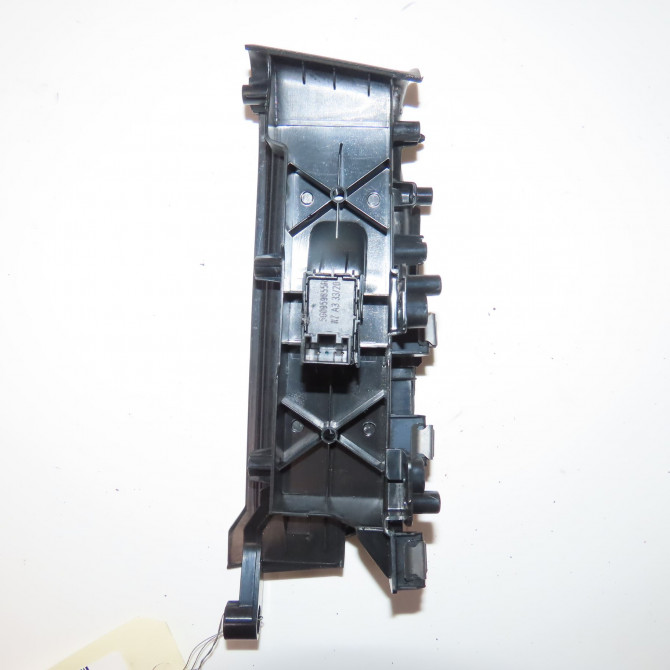 Commande lève-glace porte avant droite occasion  Audi A1 Sportback (GBA) 40 tfsi (2018)   5G0959855RWZU  3