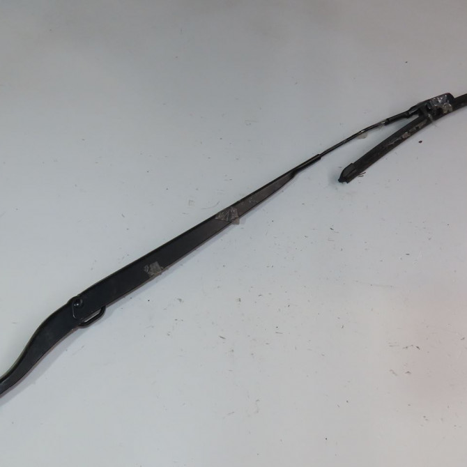 Bras essuie-glace avant droit occasion  Citroën C4 III (BA_, BB_, BC_) 1.2 puretech 155 (bahnnb, bahnjd) (2021)   1640637280  1