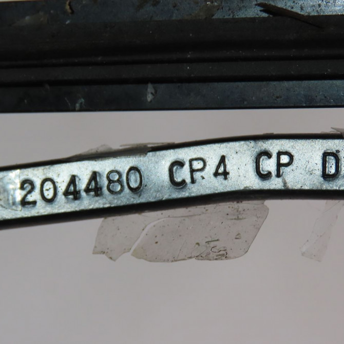 Bras essuie-glace avant droit occasion  Citroën C4 III (BA_, BB_, BC_) 1.2 puretech 155 (bahnnb, bahnjd) (2021)   1640637280  2
