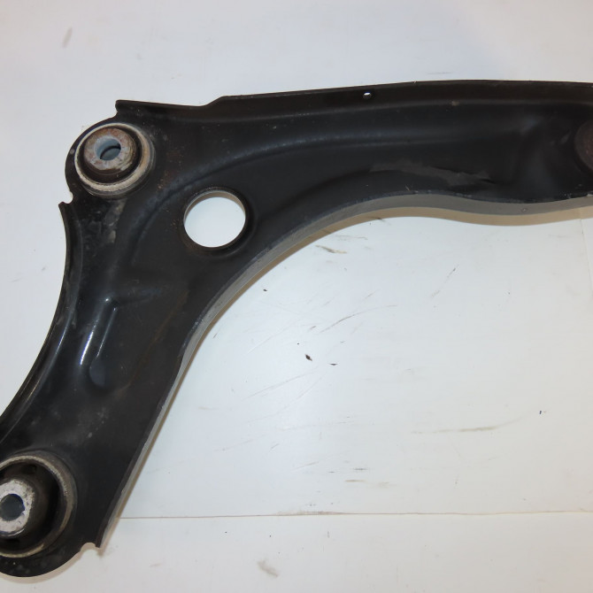 Triangle inf avg occasion  Dacia SANDERO III Liberty 125 i.e. (m73) (2012)   545010278R  3